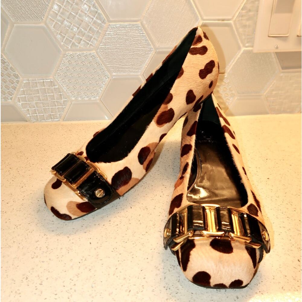 Tory Burch Brown and Cream Flats